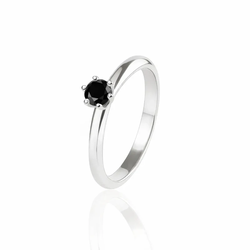 pierscionek-zareczynowy-z-czarnym-diamentem-020ct-biale-zloto (2).webp