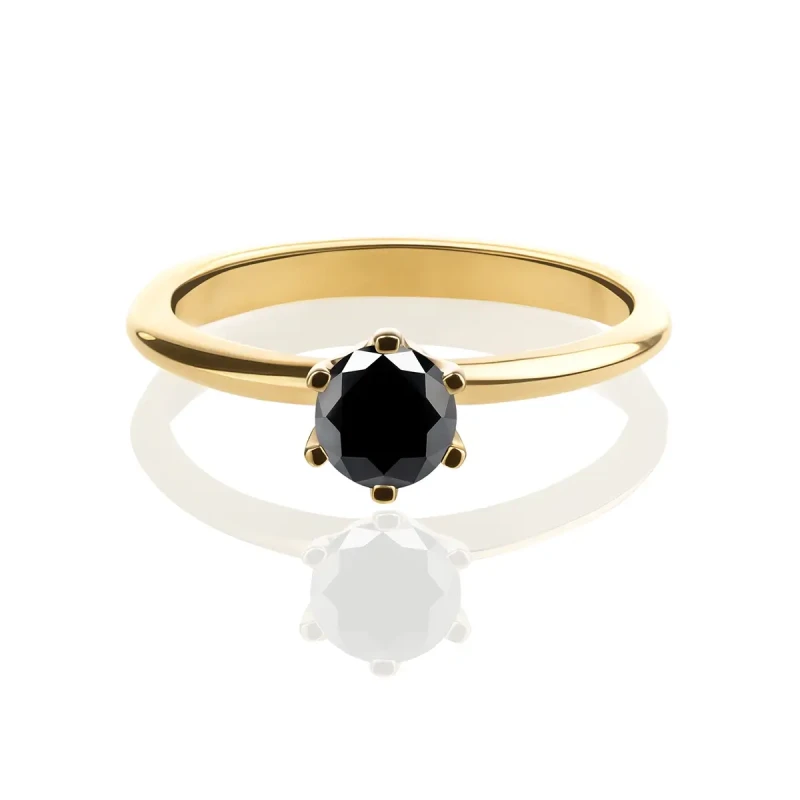 pierscionek-zareczynowy-z-czarnym-diamentem-089ct-zolte-zloto (1).webp