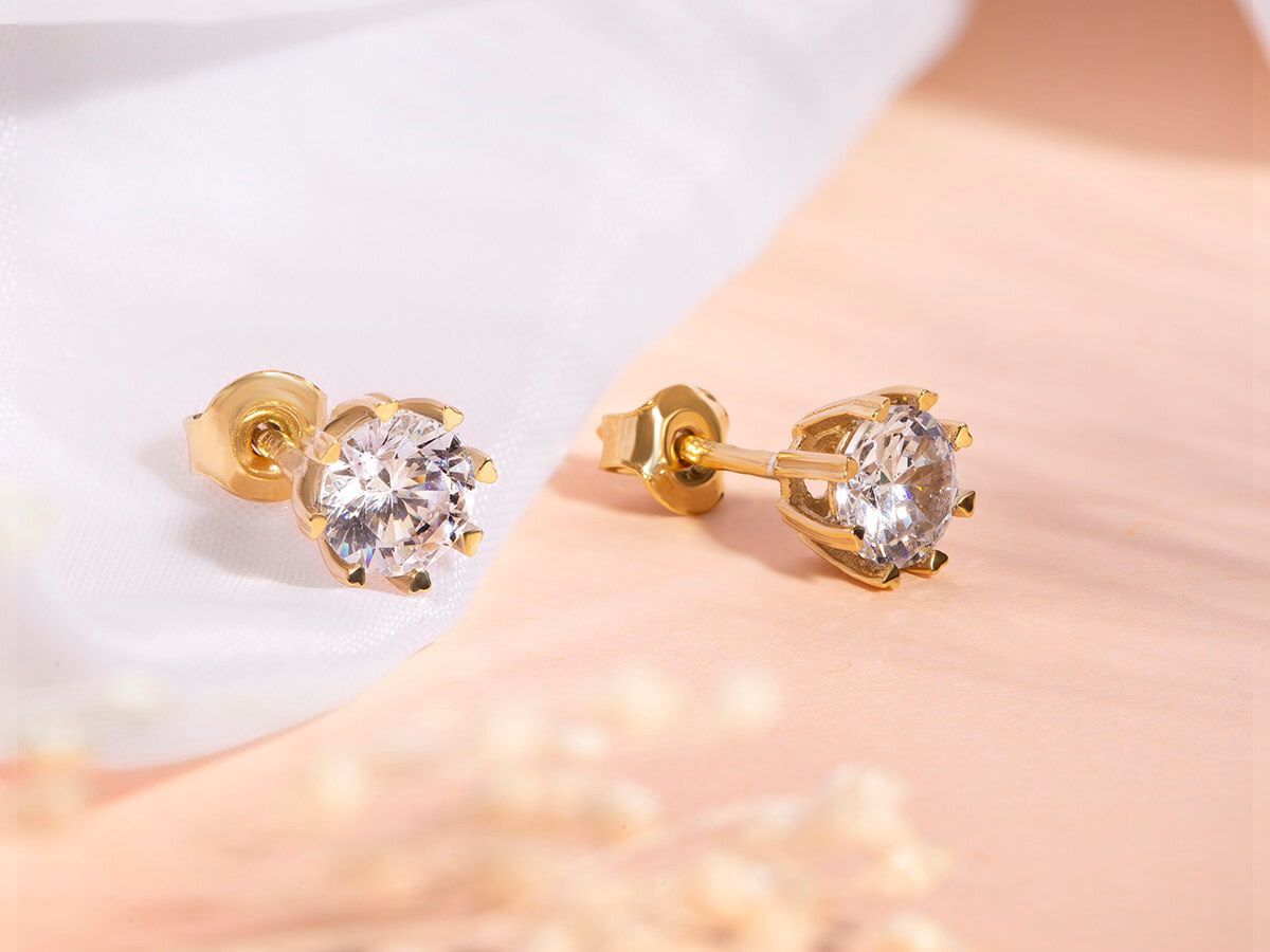 Srebrne kolczyki na co dzień – uniwersalny dodatek do każdej stylizacji